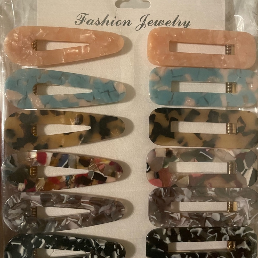 Brand new 12 pack hair clips!